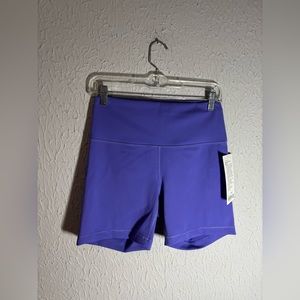 NWT Lululemon Wunder Train HR Short 6"